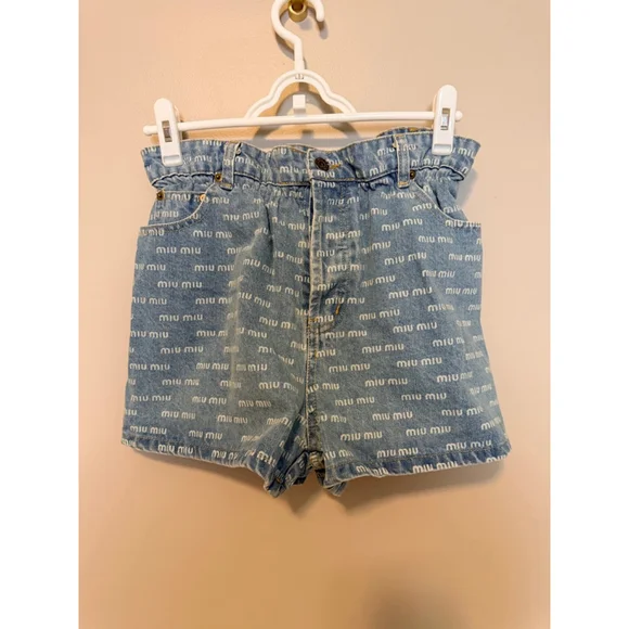 MIU MIU Shorts - Picture 6 of 9